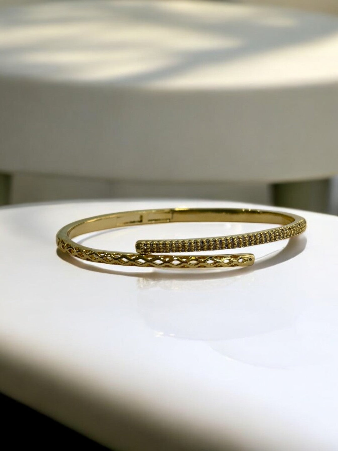 GOLDEN DIAMOND BRACELET