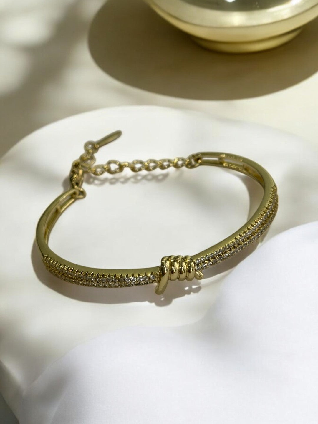 GOLDEN DIAMOND BRACELET