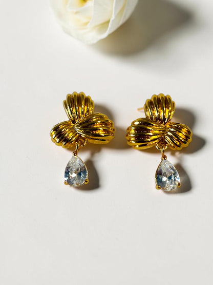 GOLDEN DROP DIAMOND EMMALA EARRINGS