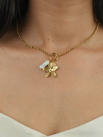 GOLDEN CHAIN WITH CHARMS LIKE FLOWER, PEARL AND DIAMOND