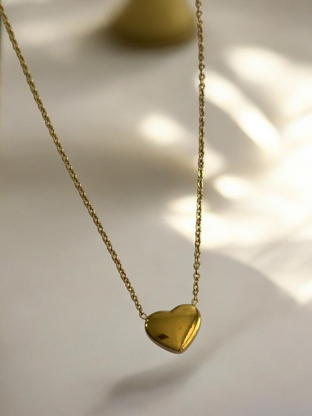 GOLDEN CHAIN WITH GOLDEN HEART