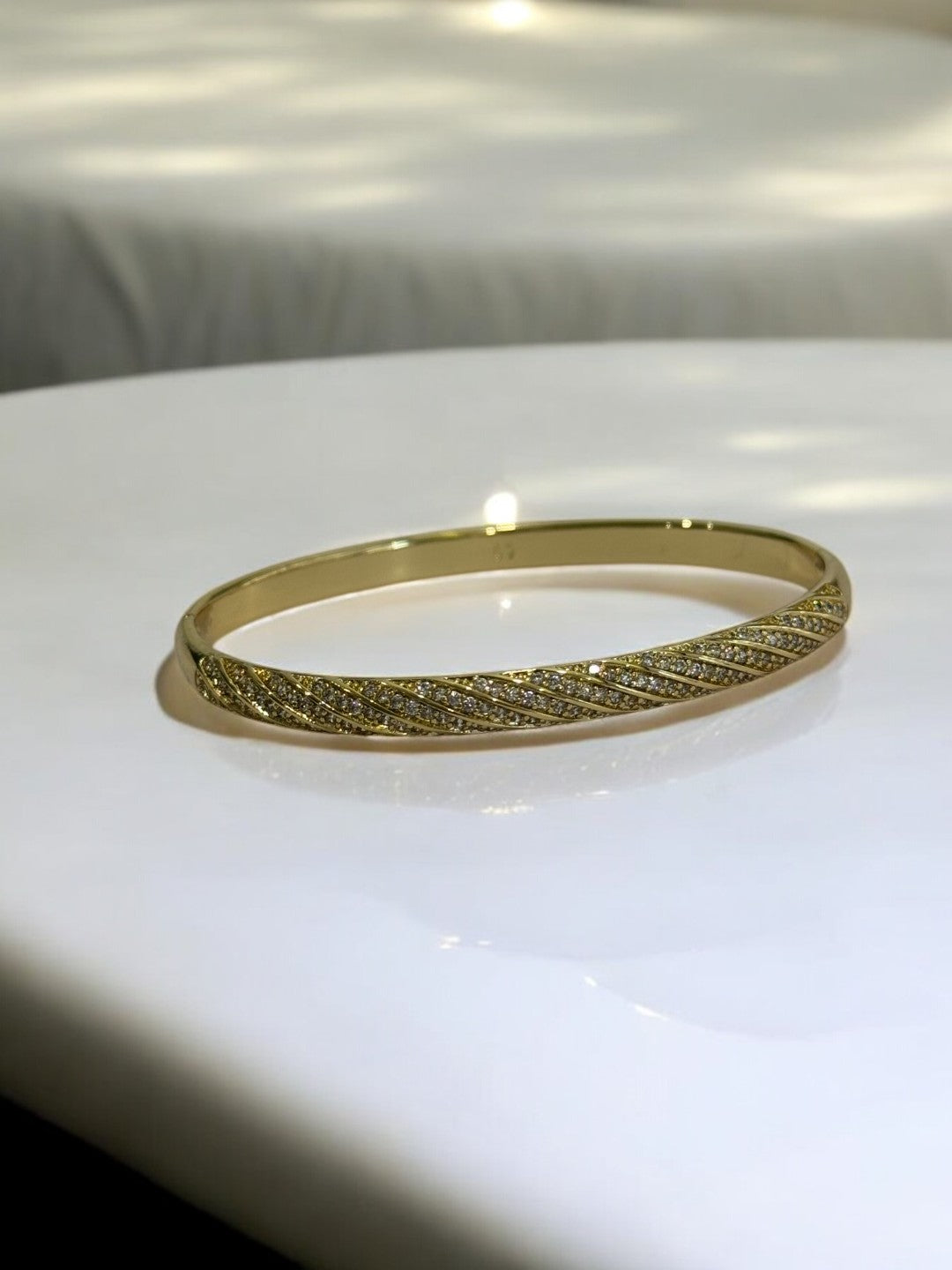 GOLDEN SLANTING LINE DIAMOND BRACELET