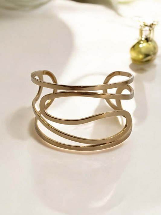 GOLDEN CUFF