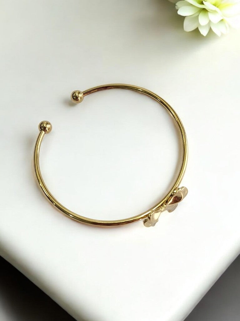 GOLDEN BOW CUFF