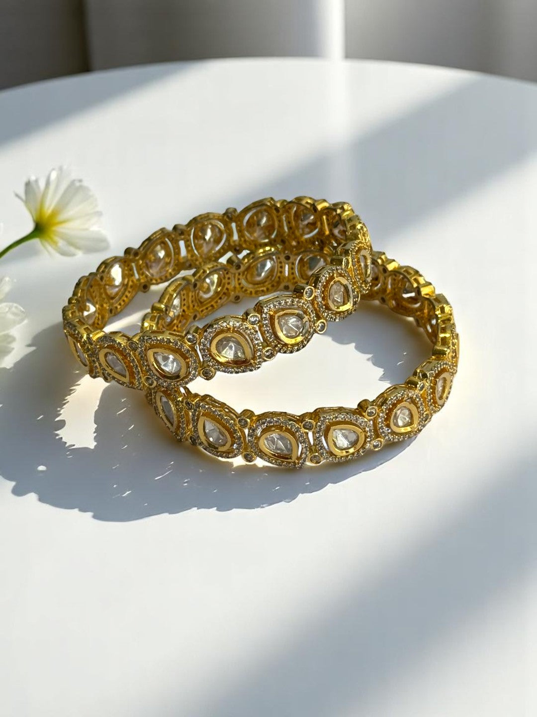 GOLD DHATRI KUNDAN BANGLE