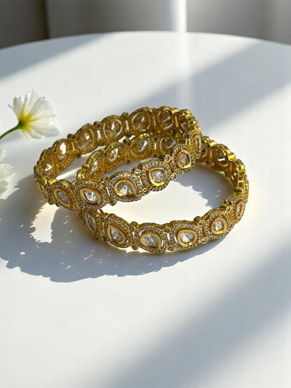 GOLD DHATRI KUNDAN BANGLE