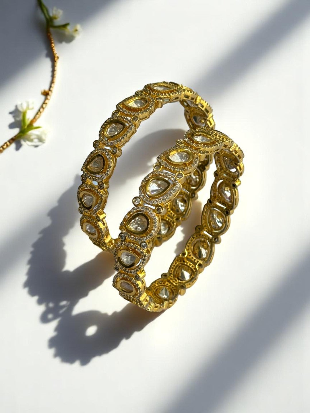 GOLD DHATRI KUNDAN BANGLE