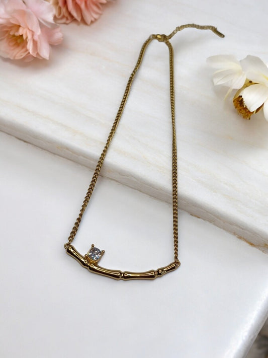 GOLDEN CHAIN WITH SIMPLE DESIGN AND ONE DIAMOND