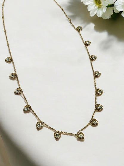 GOLDEN CHAIN WITH HANGING HEART IN DIAMOND
