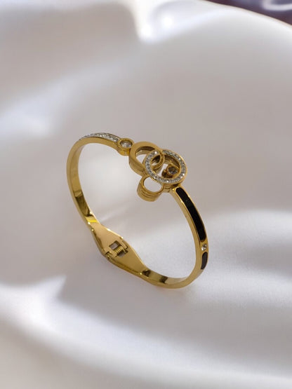 GOLDEN STACK SMALL AND BIG RINGS WITH SHINY DIAMOND