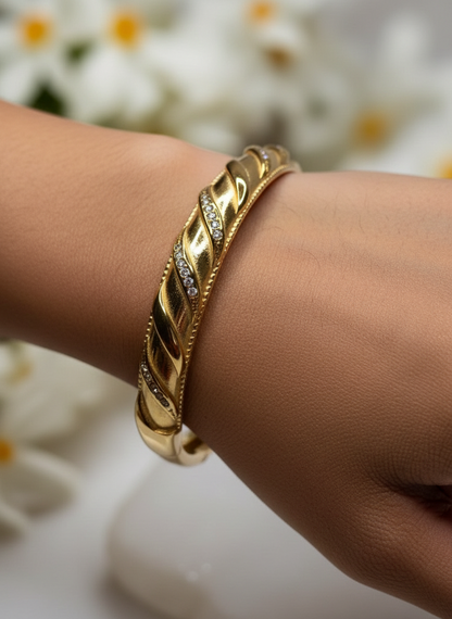 GOLD SLANTING CURVE DIAMOND BECKA BRACELET