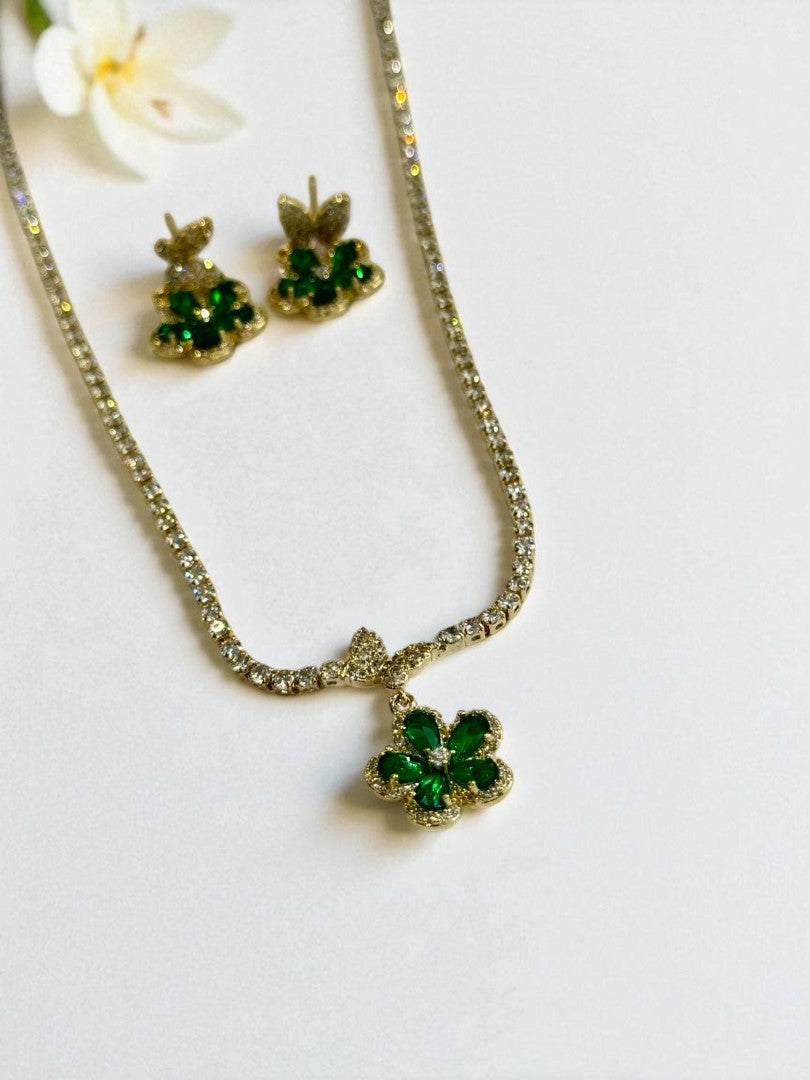 GREEN DIAMOND FLOWER JUDSONA NECKLACE SET