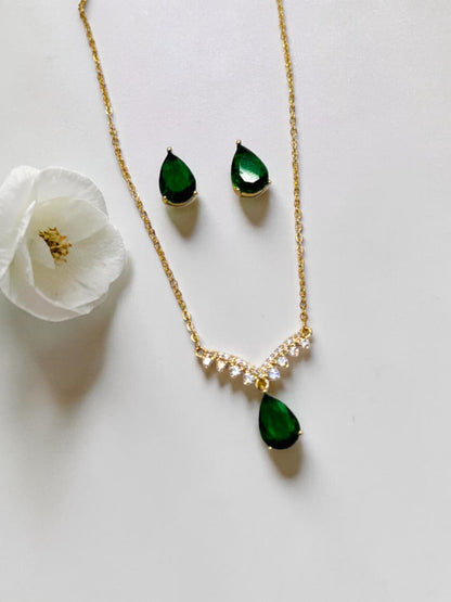 GREEN DROP DIAMOND CLARA NECKLACE SET