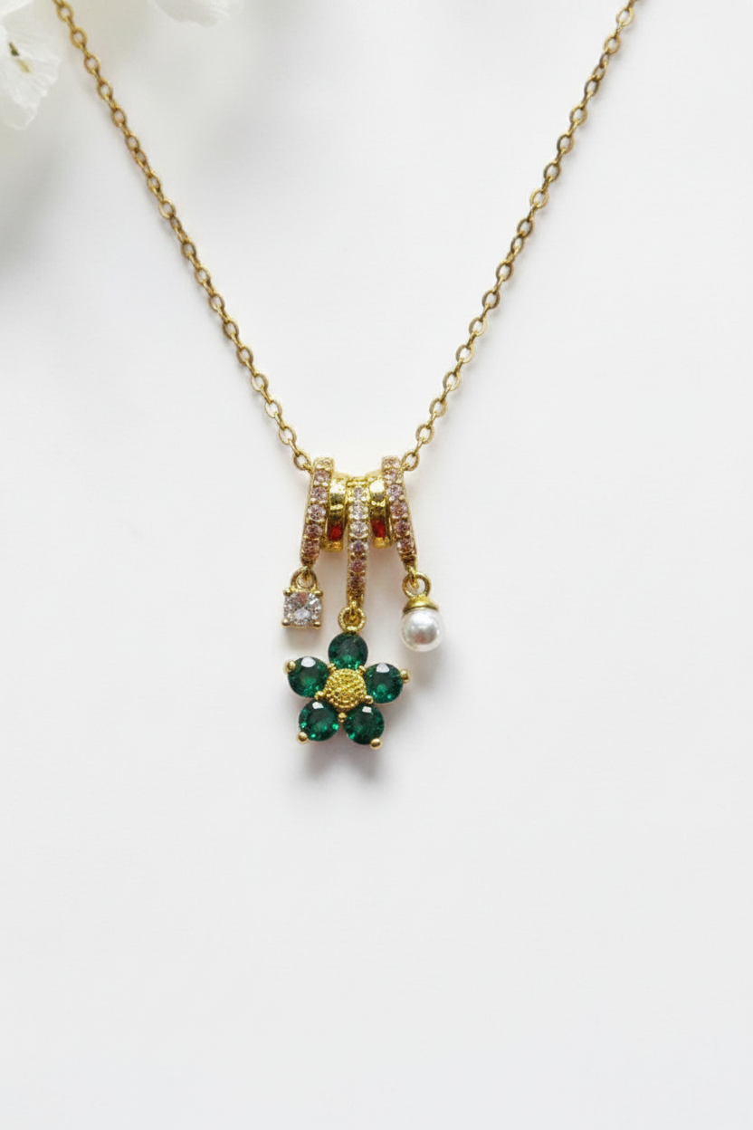 GREEN FLORAL AILANY NECKLACE