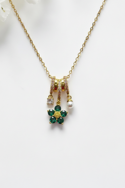 GREEN FLORAL AILANY NECKLACE