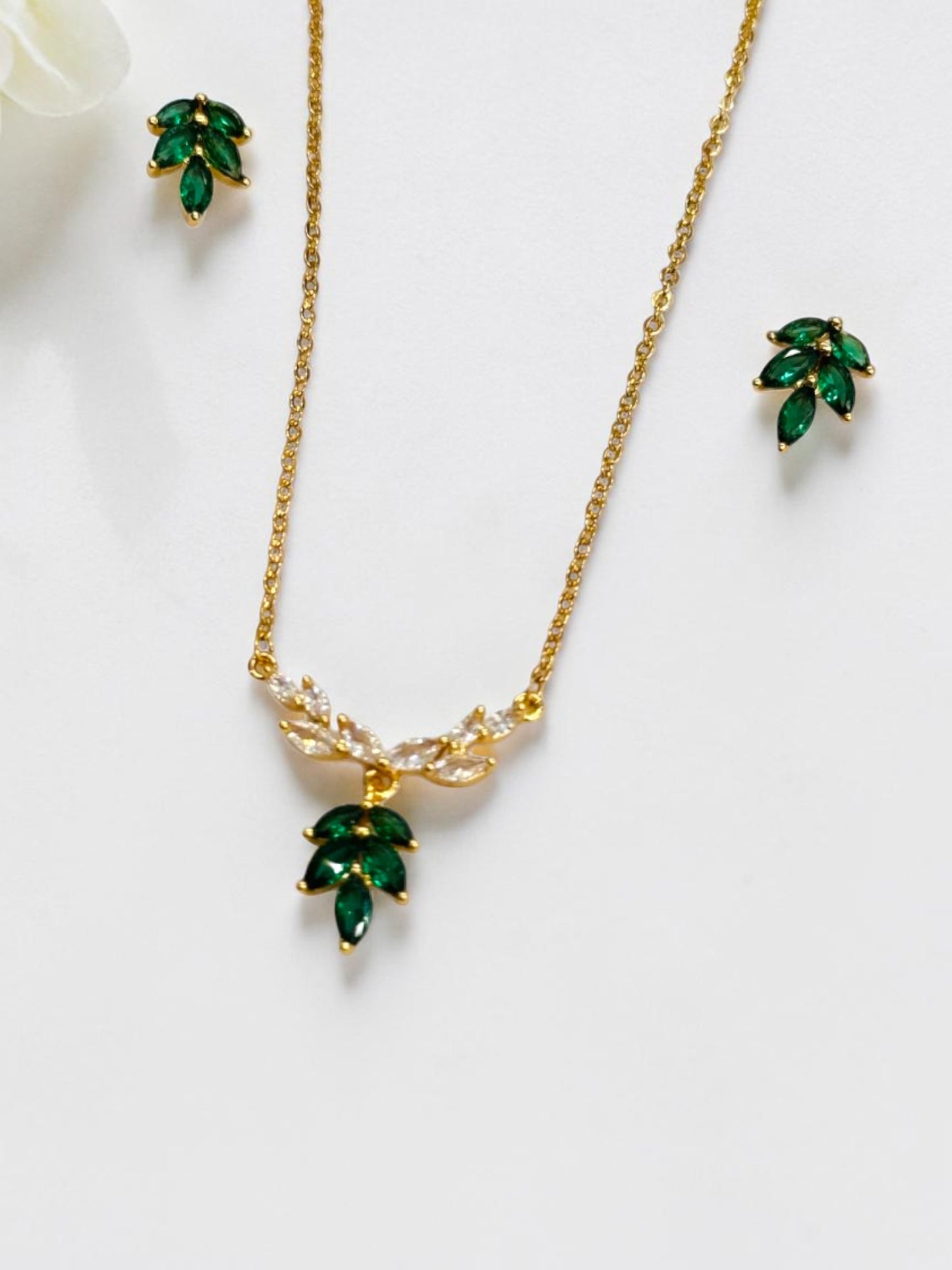GREEN LEAF DIAMOND EVERLY NECKLACE SET