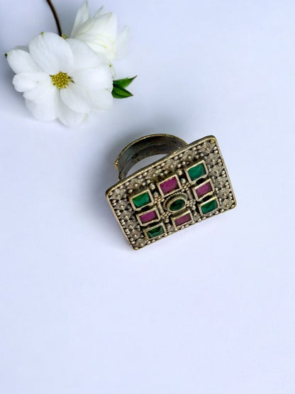 GREEN PINK ISHANI GERMAN SILVER RING
