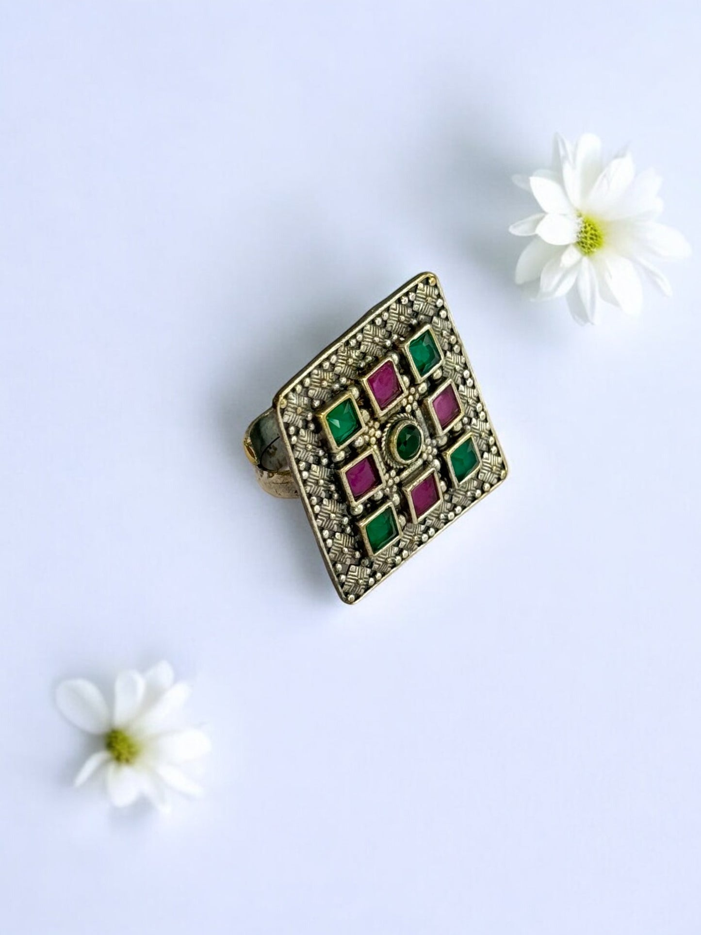 GREEN PINK ISHANI GERMAN SILVER RING