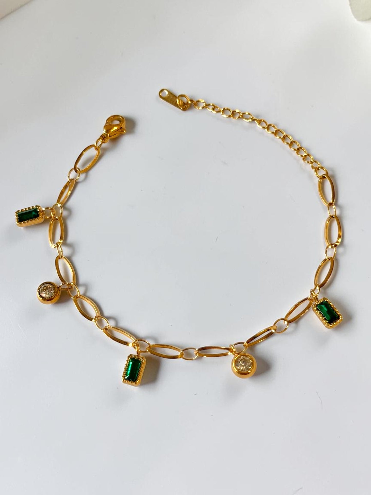 GREEN RECTANGULAR STONE EKAANY BRACELET