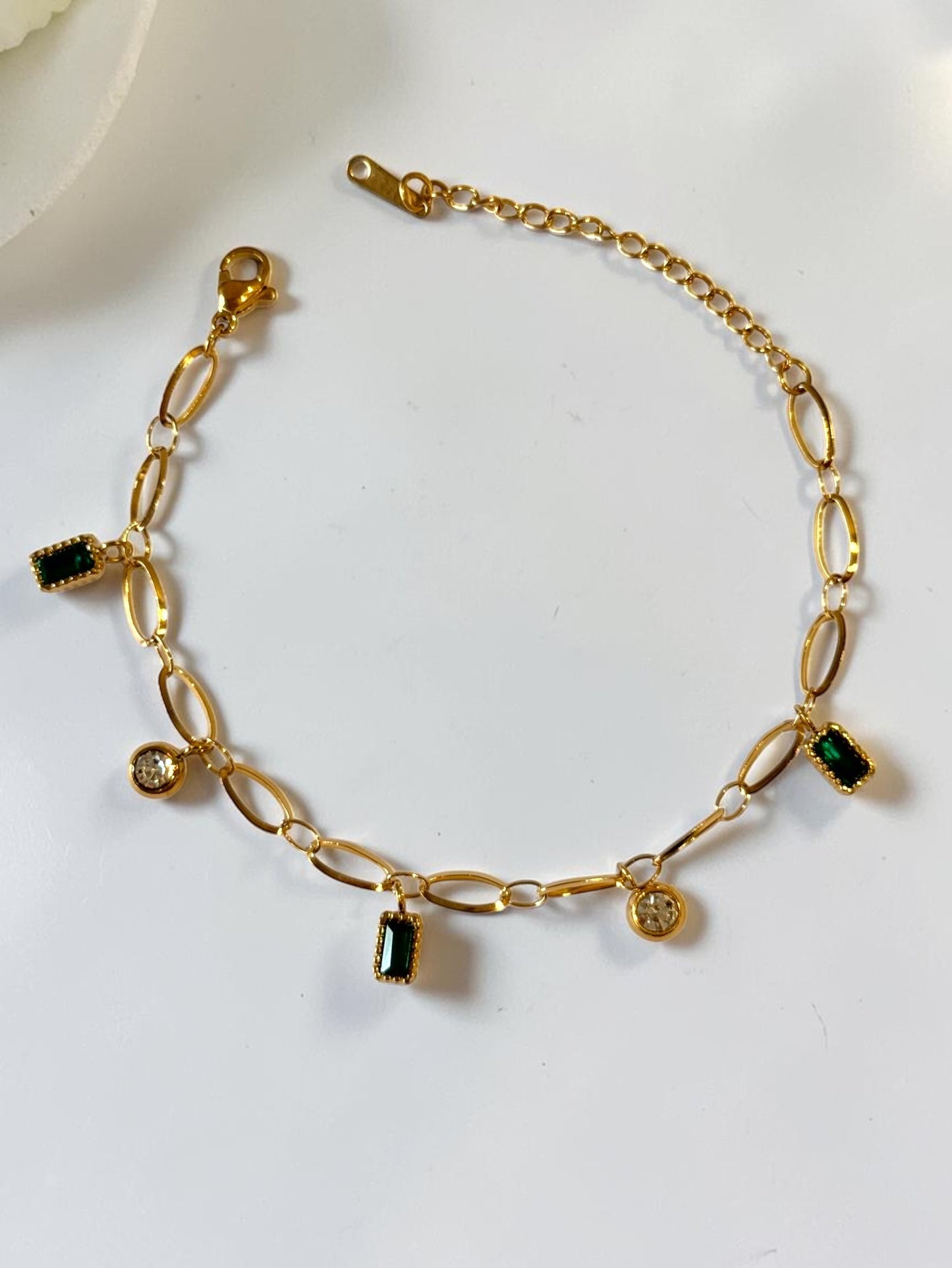 GREEN RECTANGULAR STONE EKAANY BRACELET