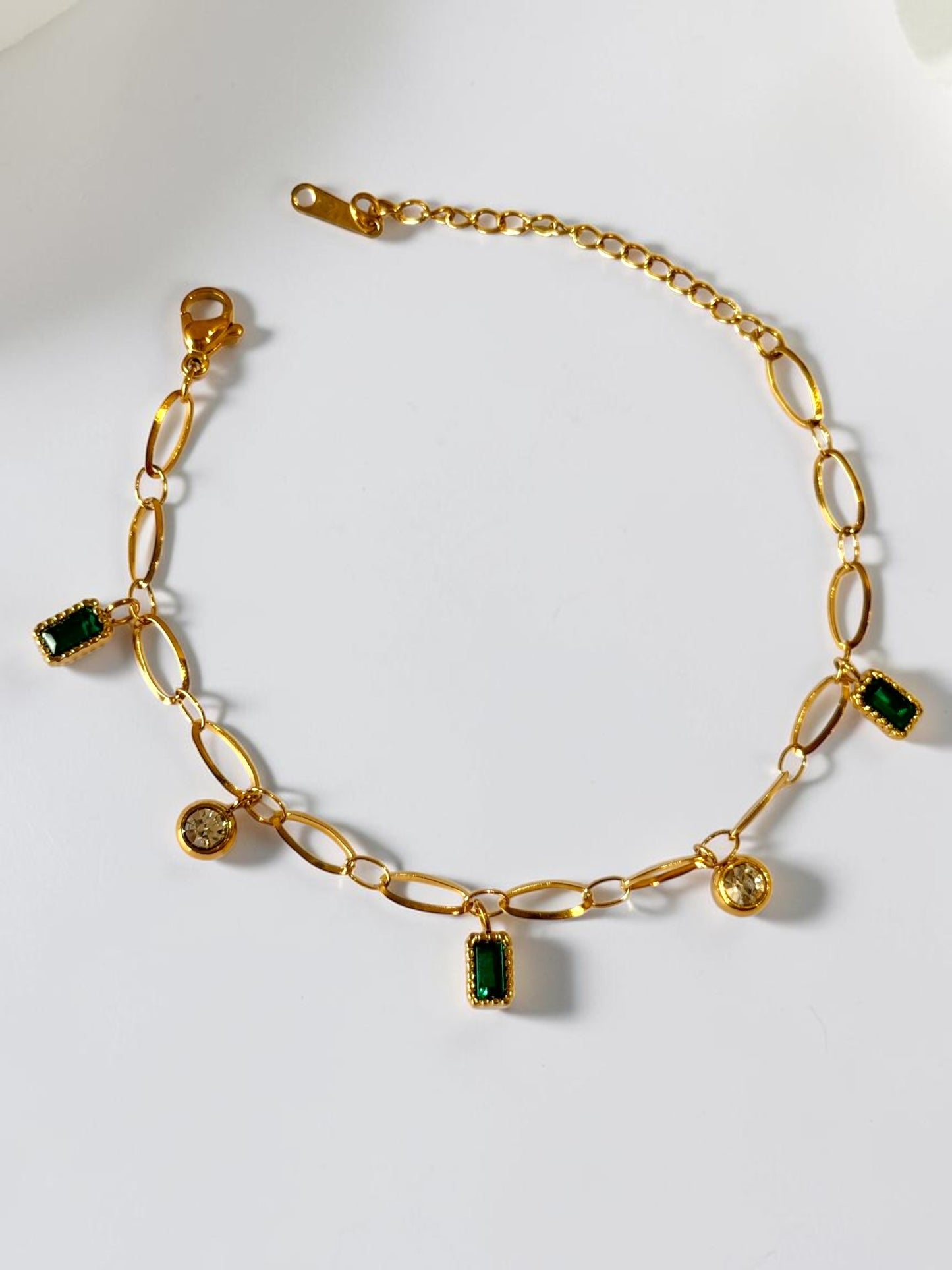 GREEN RECTANGULAR STONE EKAANY BRACELET