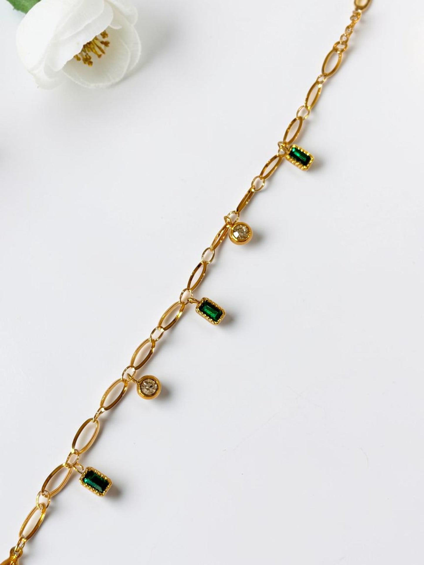 GREEN RECTANGULAR STONE EKAANY BRACELET