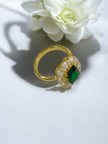 GREEN STONE MYLO RING