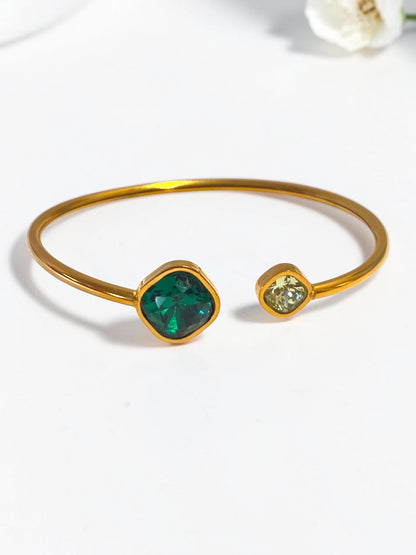 GREEN STONE STEVIE BRACELET (CUFF)