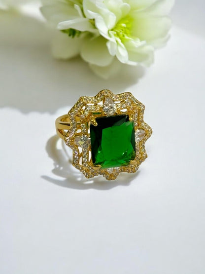 GREEN STONE ZYAIR RING