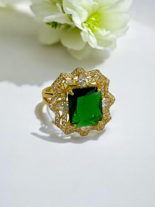GREEN STONE ZYAIR RING
