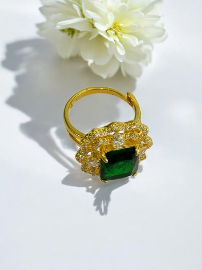 GREEN STONE ZYAIR RING