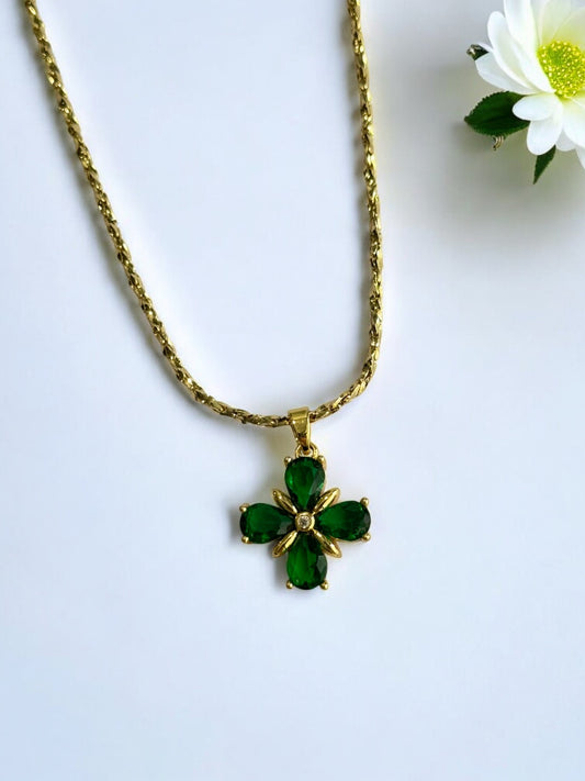 GREEN DIAMOND LIUKA NECKLACE