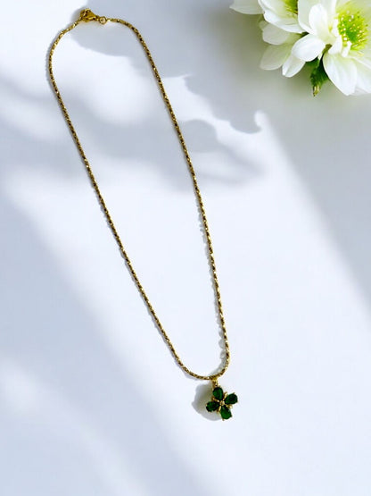GREEN DIAMOND LIUKA NECKLACE