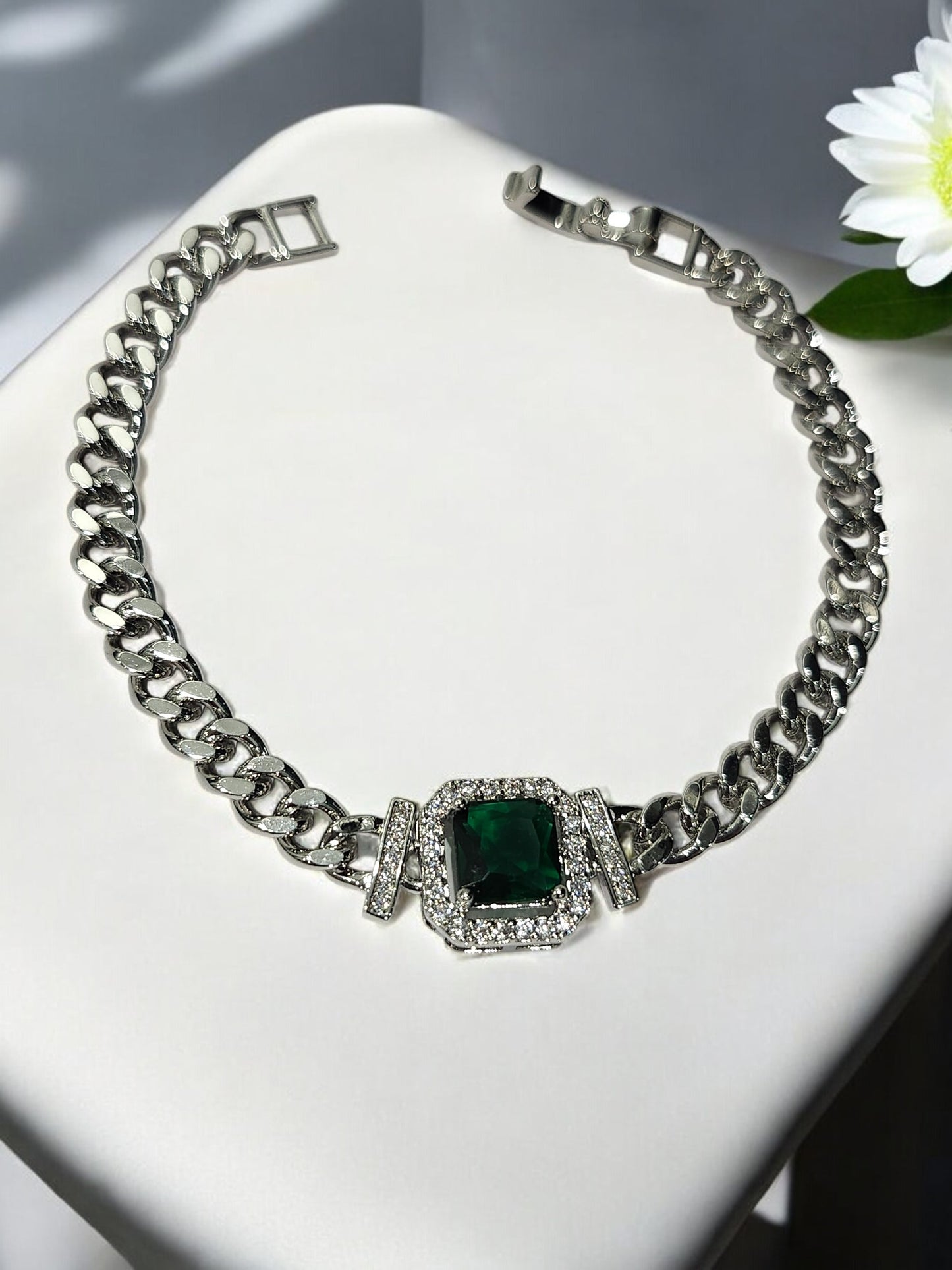 SILVER CHAIN BRACELET WITH GREEN STONE AND DIAMOND