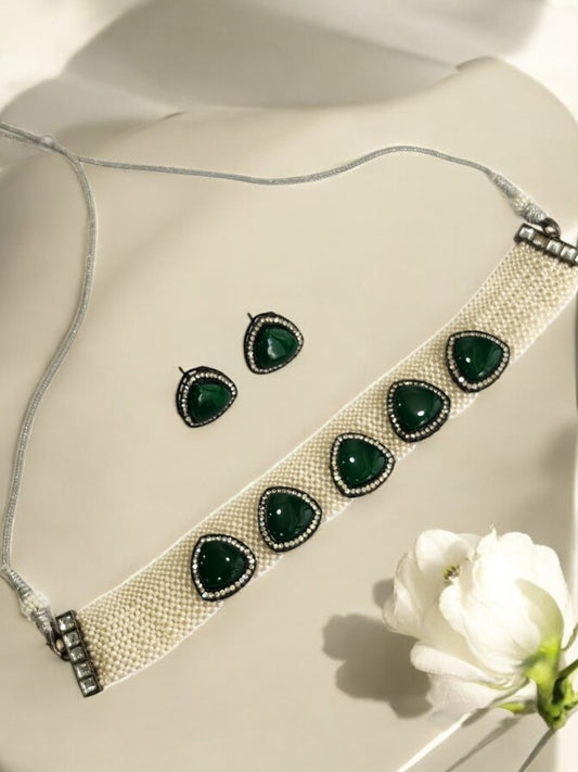 WHITE BEADS CHOAKR WITH GREEN TRIANGULAR STONE AND EARRING