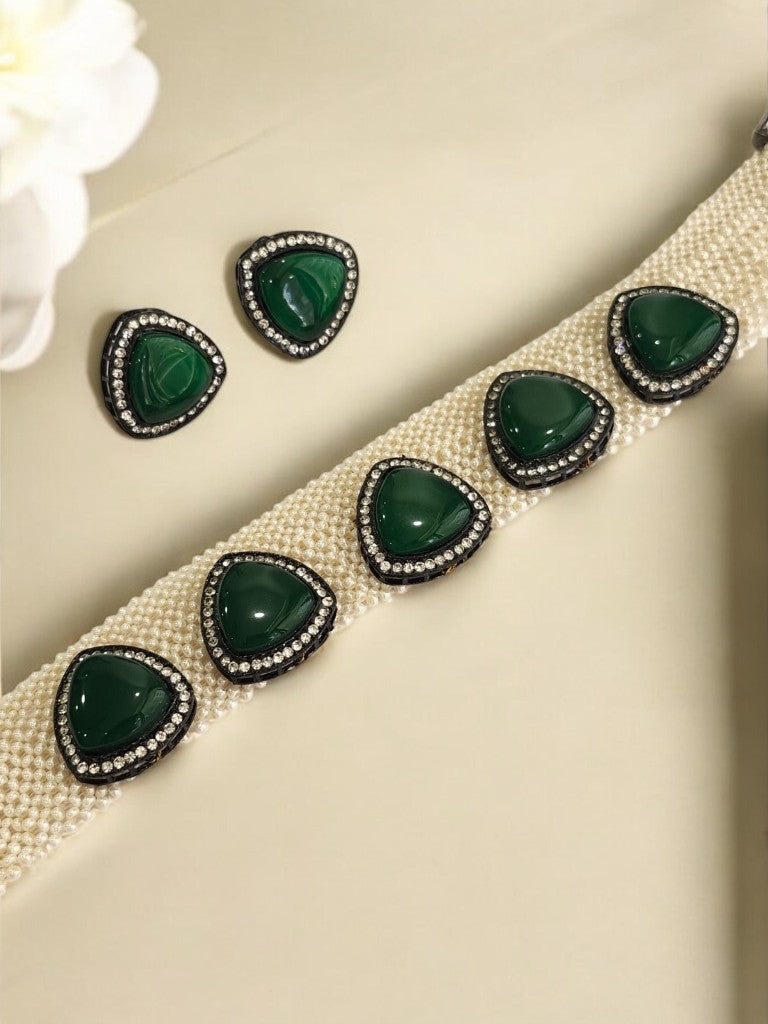 WHITE BEADS CHOAKR WITH GREEN TRIANGULAR STONE AND EARRING