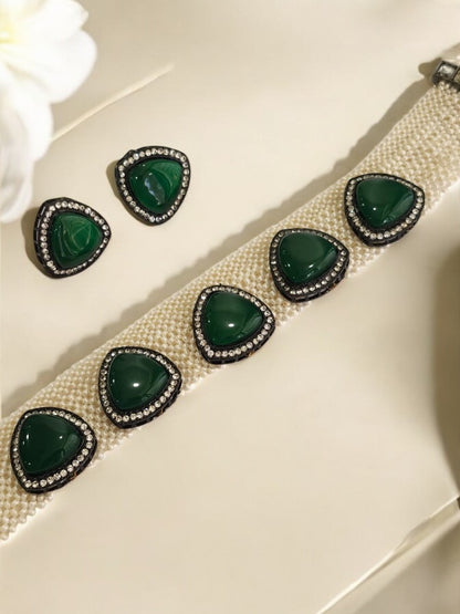 WHITE BEADS CHOAKR WITH GREEN TRIANGULAR STONE AND EARRING