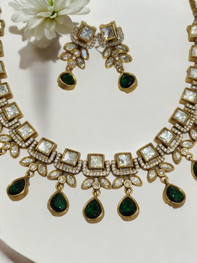 DIAMOND AND KUNDAN NECKLACE WITH GREEN HANGING STONE AND EARRING