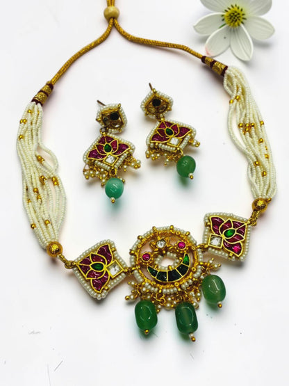 GREEN AMRUTA HERITAGE JEWELLERY SET
