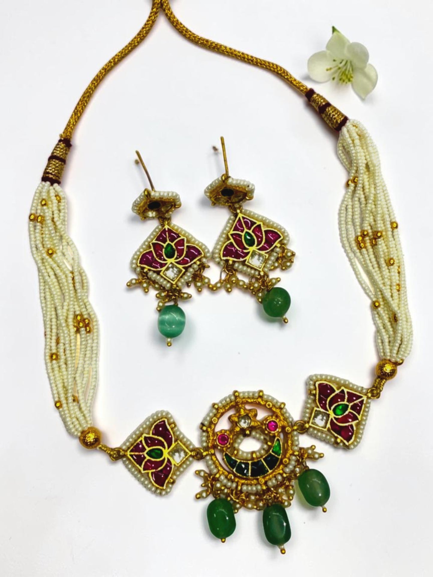 GREEN AMRUTA HERITAGE JEWELLERY SET