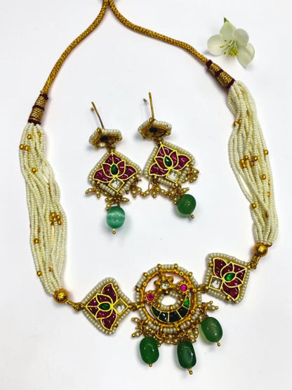 GREEN AMRUTA HERITAGE JEWELLERY SET