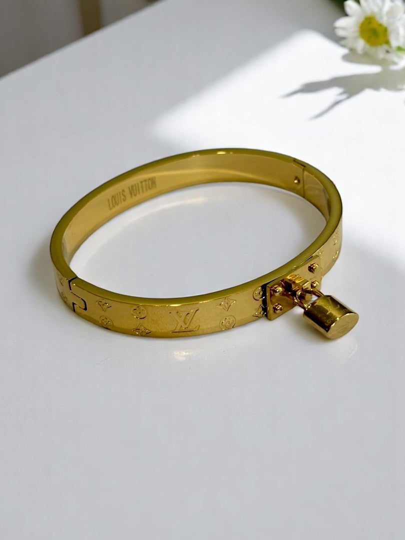 GOLDEN LV LOCK CREW BRACELET