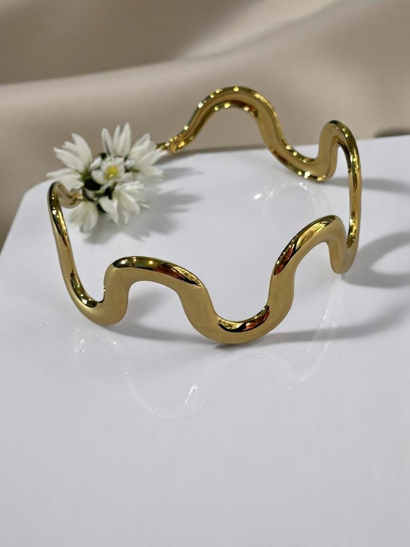 GOLDEN KALEB BRACELET (CUFF)