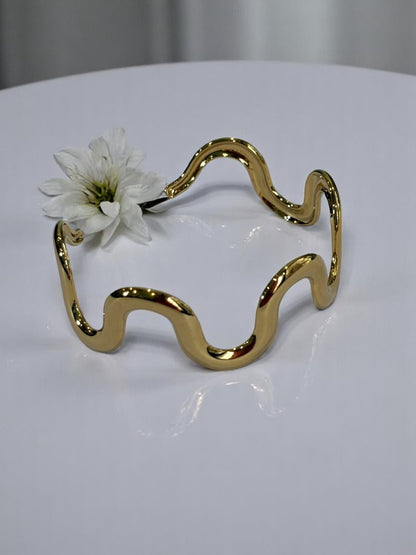 GOLDEN KALEB BRACELET (CUFF)