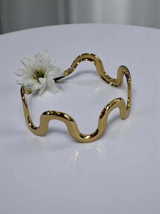 GOLDEN KALEB BRACELET (CUFF)