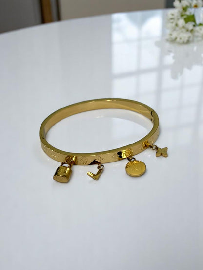 GOLDEN LV CHARM CAVIN BRACELET