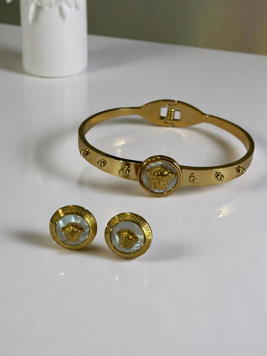 WHITE STEVEN EARRING AND BRACELET (COMBO)