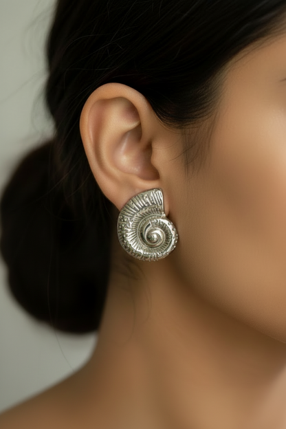 SILVER SNAIL JIYANSHI EARRINGS