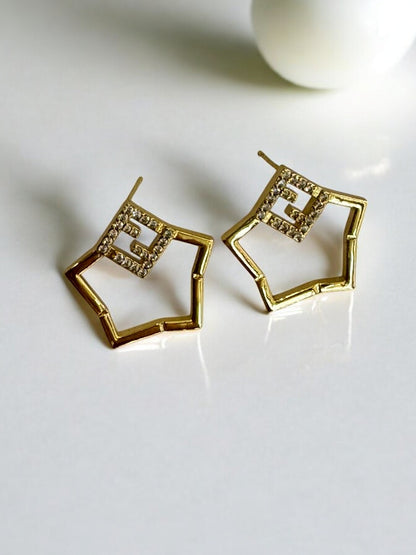GOLDEN DIAMOND F REAGAN EARRINGS
