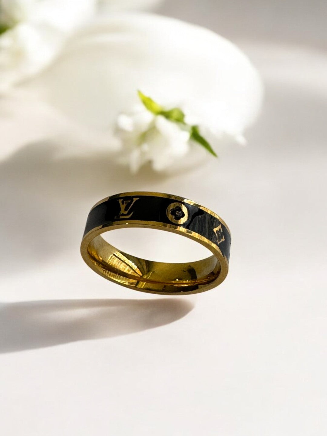 BLACK LV SOMI RING